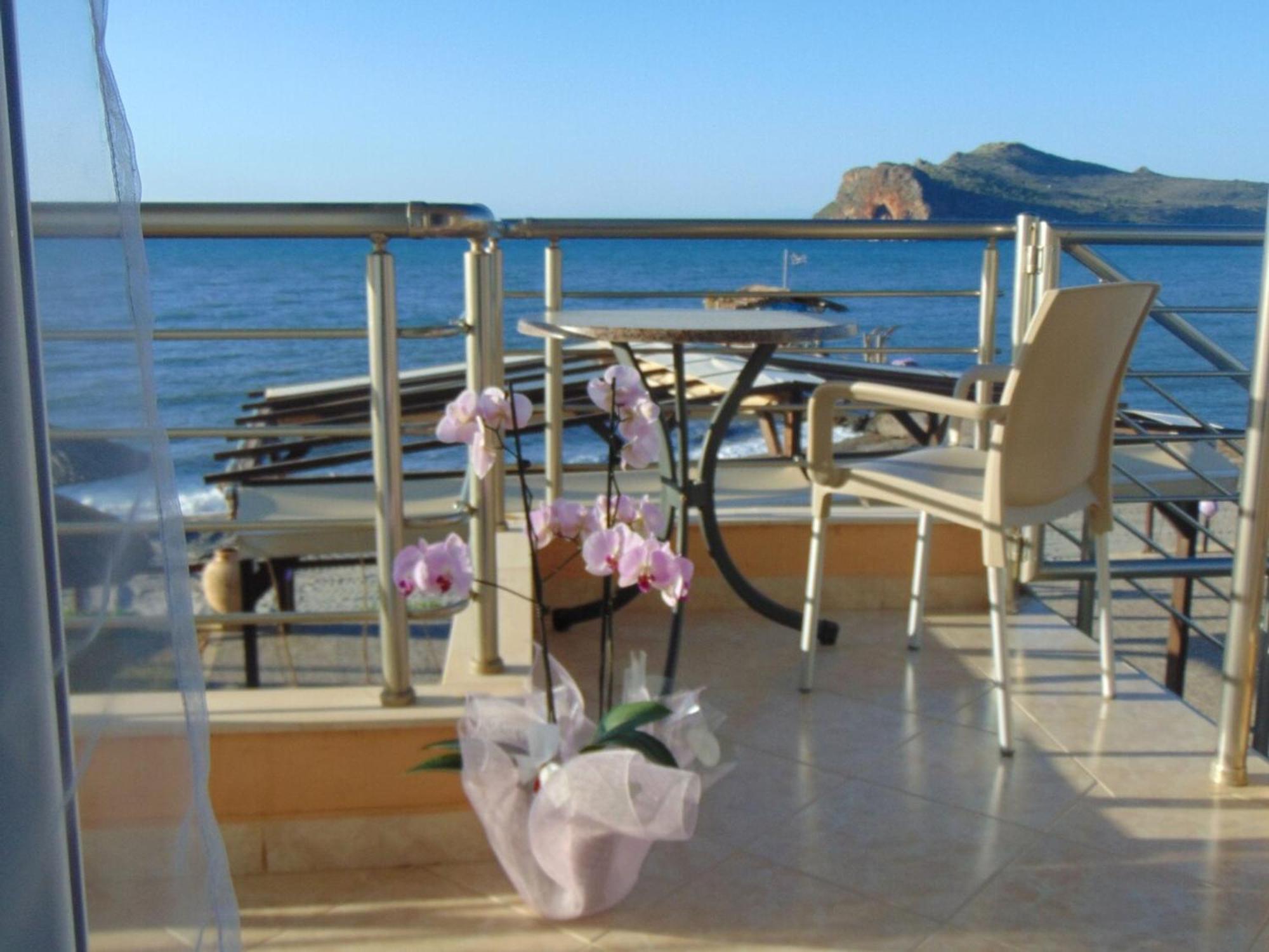 Comfy Beachfront Litinas Casa With Seaview Chania  Exterior foto